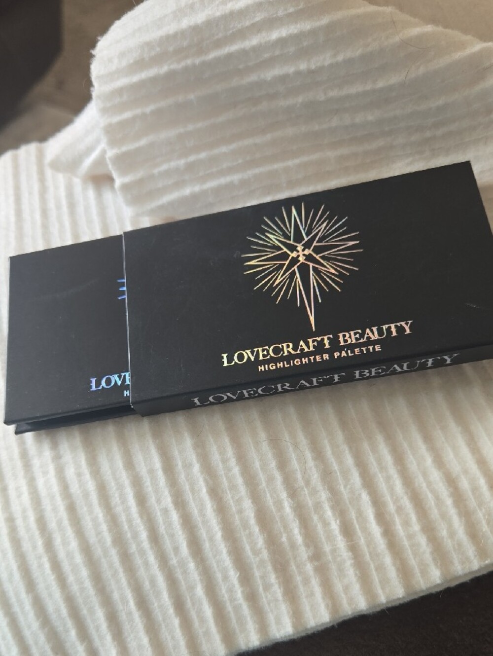 Lovecraft Beauty Highlighter Palette - Picture 4 of 6
